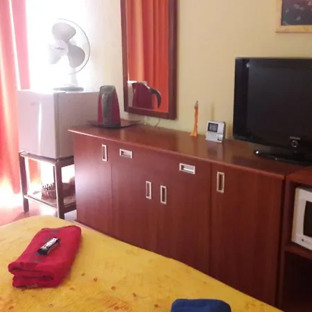 Apartment Neptun Apartman *